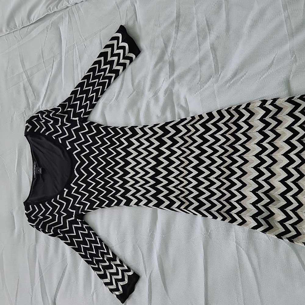 Black and off white/tan knit dress